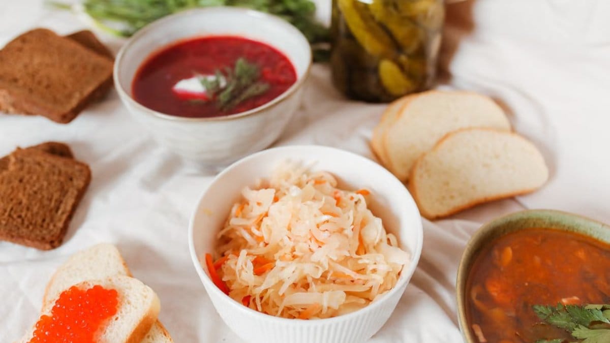 Why Breakfast Matters for Your Gut (And Why Most People Get It Wrong)